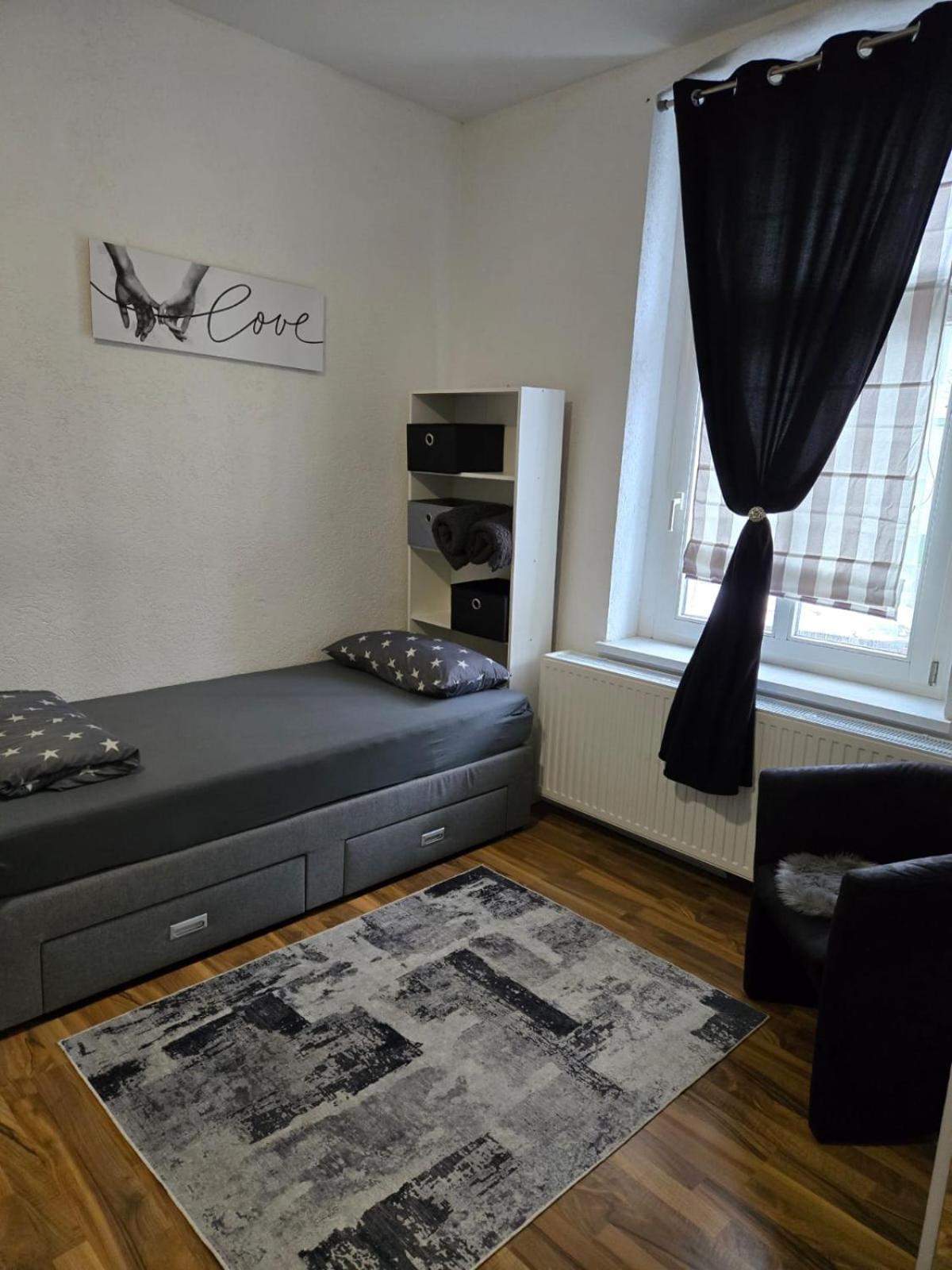Ferienwohnung Am Bahnhof 贝恩堡 外观 照片